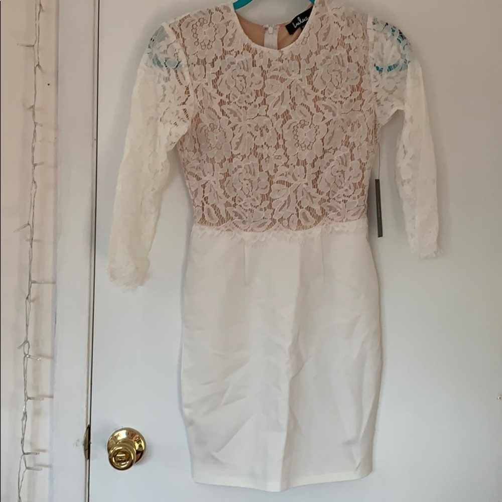 LULUs XS white bodycon lace dress